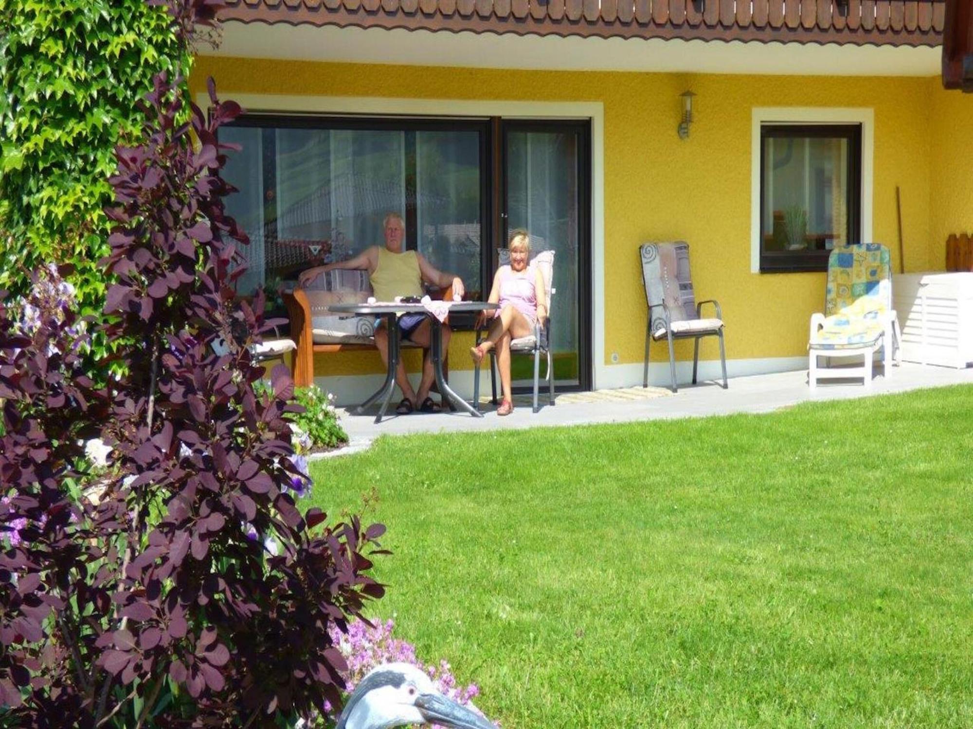 Scenic Apartment With Balcony Garden Deckchairs Barbecue Gleißenberg 外观 照片